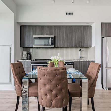 Luxury Properties Close To Rogers Center In Toronto Downtown Core Екстериор снимка
